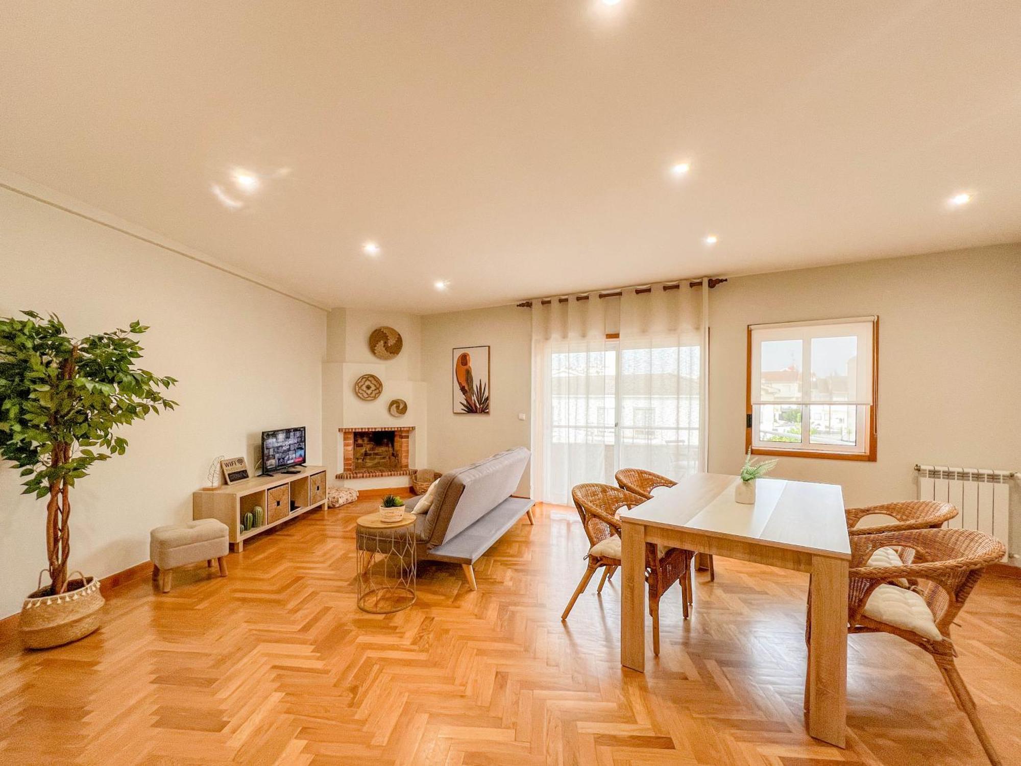 Comfortable Apartment In Viana Do Castelo Buitenkant foto